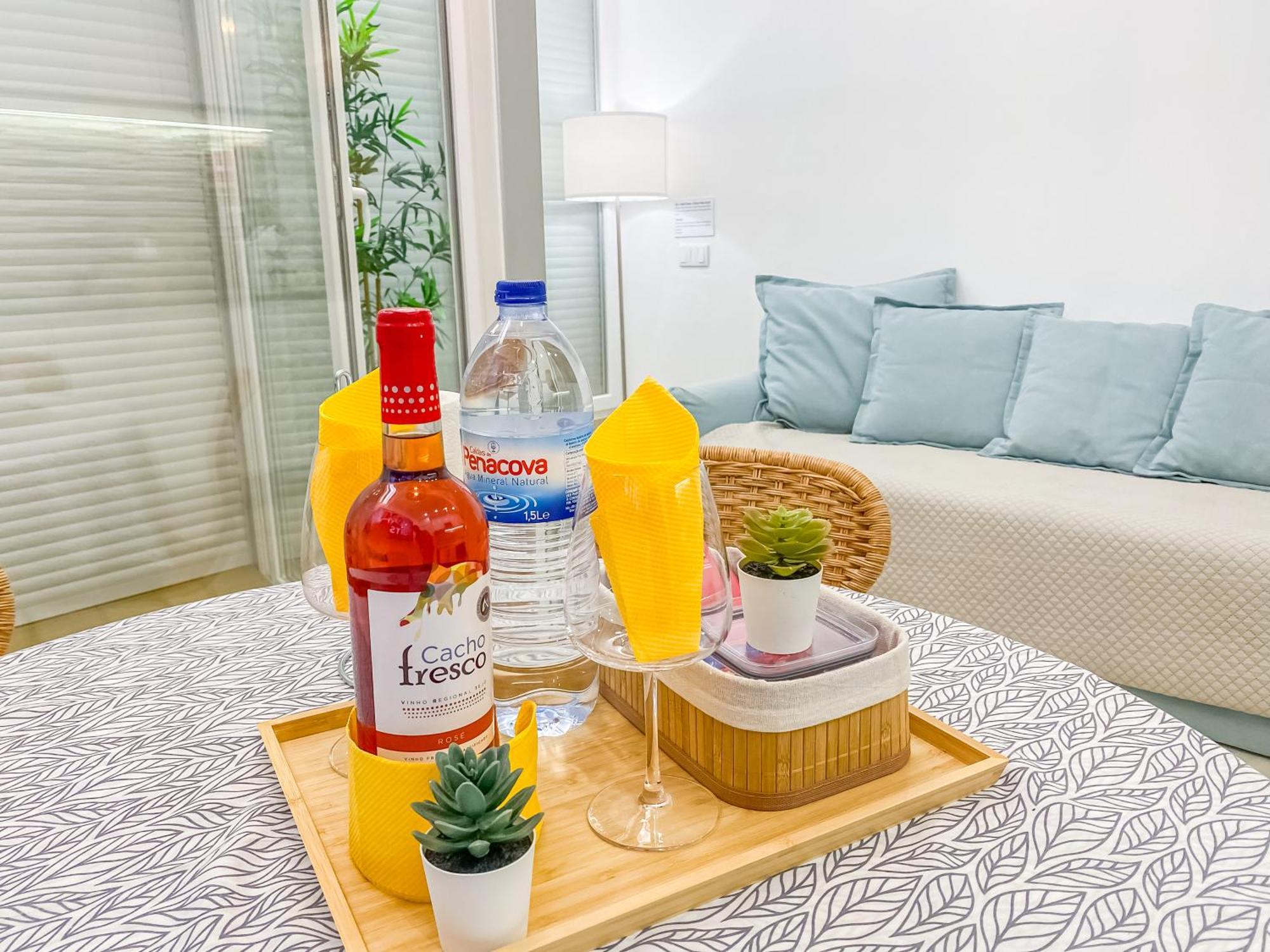 Luxury 2 Min Beach With Balcony, Ocean View, Wifi, Ac, Smarttv ポルティマン エクステリア 写真