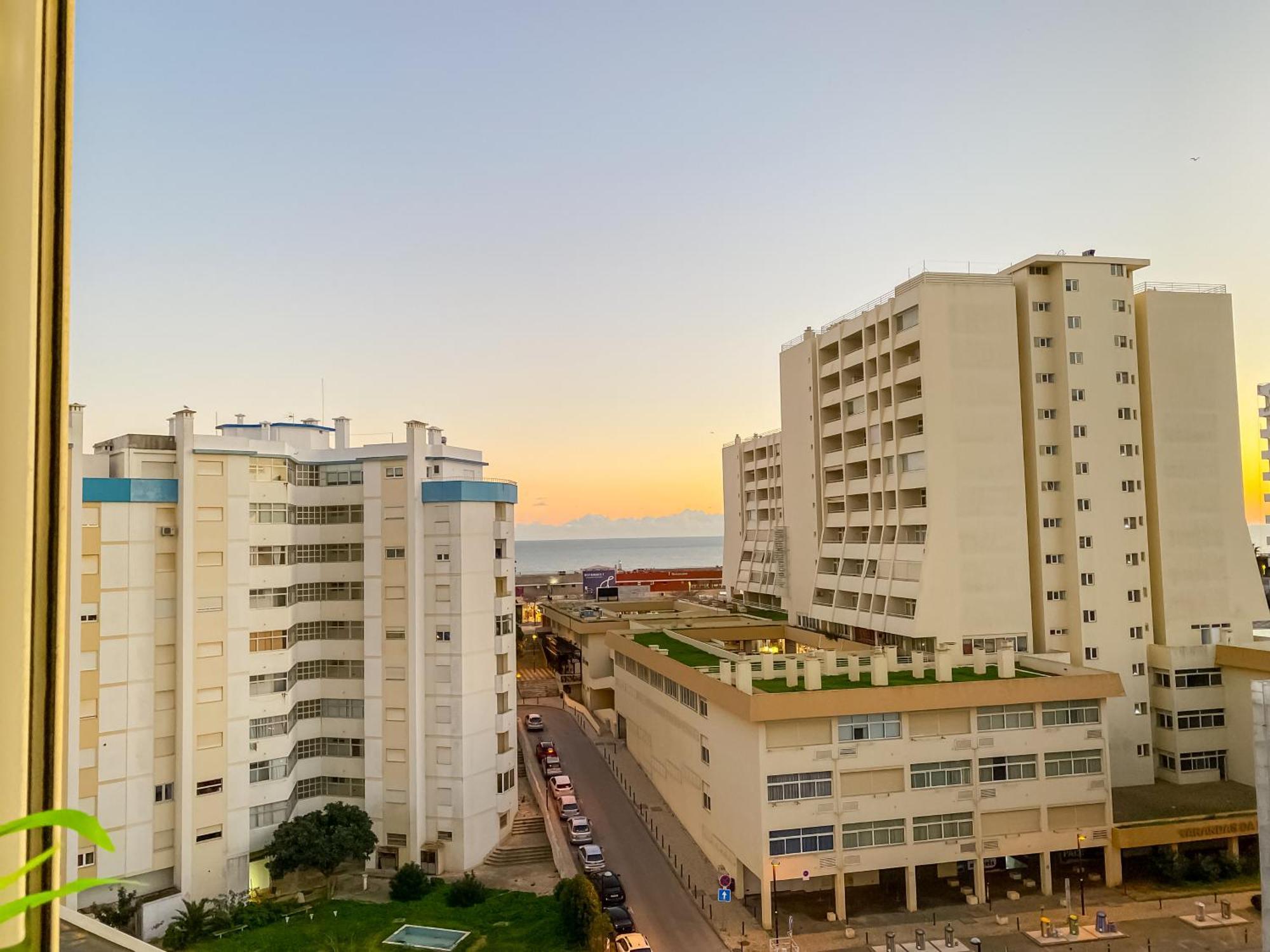 Luxury 2 Min Beach With Balcony, Ocean View, Wifi, Ac, Smarttv ポルティマン エクステリア 写真